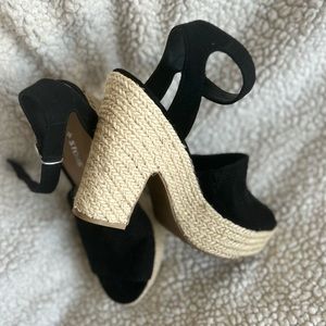 Sun + Stone Sandals, size 7.5, black/cream